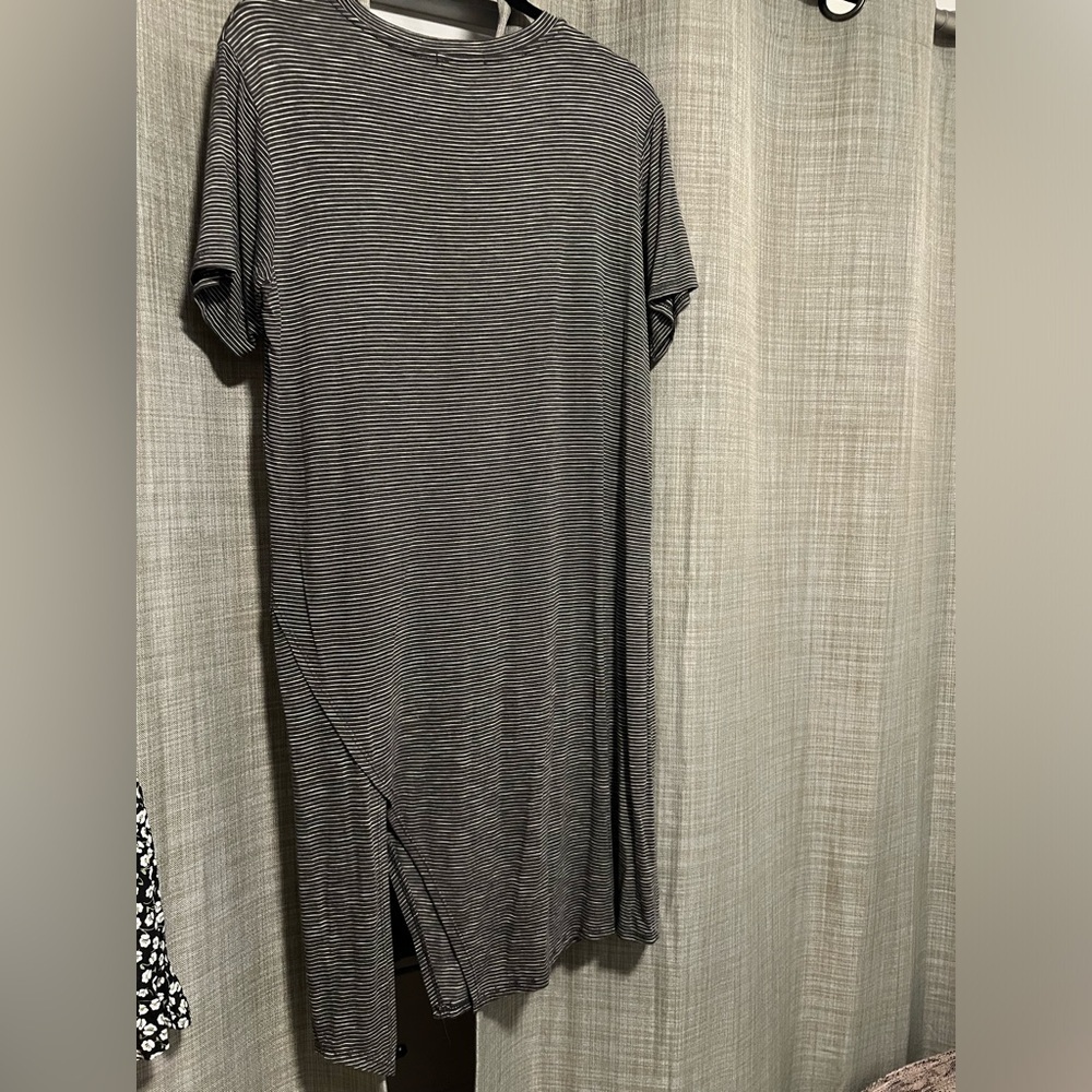 Mod Ref t shirt dress - Picture 3 of 5